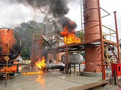 Curso de combate a incêndio em plataformas petróleo